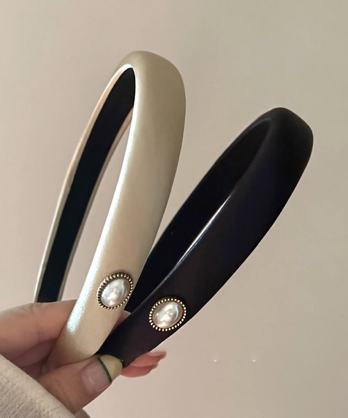 Dita Muaj.（ディータムアージュ）の「パールビジューストーンカチューシャ（カチューシャ・レディース・ブラック/ホワイト・FREE）」の5枚目の写真