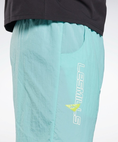 Reebok(リーボック)の「レズミルズR ライトウエイト ウーブン ショーツ / Les MillsRLightweight Woven Shorts (その他パンツ・メンズ・ブルー・X-SMALL/SMALL/XX-LARGE/LARGE/MEDIUM/X-LARGE)」の5枚目の写真