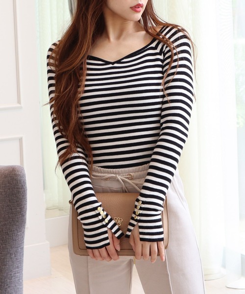 ROYAL PARTY（ロイヤルパーティー）の「ウォッシャブルオープンネックニットトップス（ニット/セーター・レディース・オフホワイト/ピンク/マルチ/ベージュ/ブラック・FREE）」の5枚目の写真