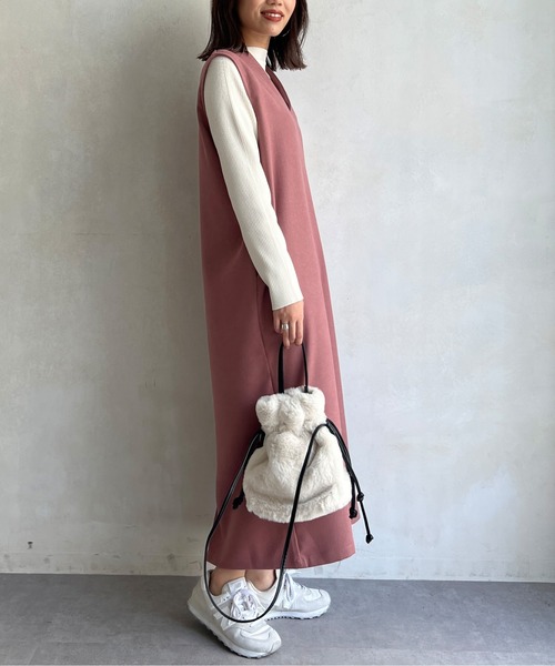 Chez toi（シェトワ）の「ニット×キーネックワンピース（ワンピース・レディース・チャコールグレー/ベージュ/ピンク・FREE）」の5枚目の写真