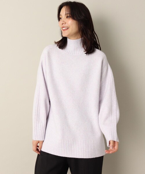 ITS'DEMO（イッツデモ）の「【程よい厚み/柔らかタッチ】サイドスリットプルオーバー（ニット/セーター・レディース・オフホワイト/ブルー/レッド系1/ライトパープル・00）」の18枚目の写真
