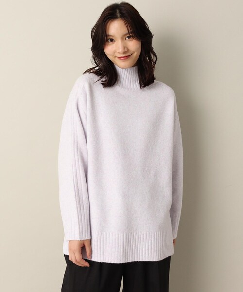ITS'DEMO（イッツデモ）の「【程よい厚み/柔らかタッチ】サイドスリットプルオーバー（ニット/セーター・レディース・オフホワイト/ブルー/レッド系1/ライトパープル・00）」の19枚目の写真