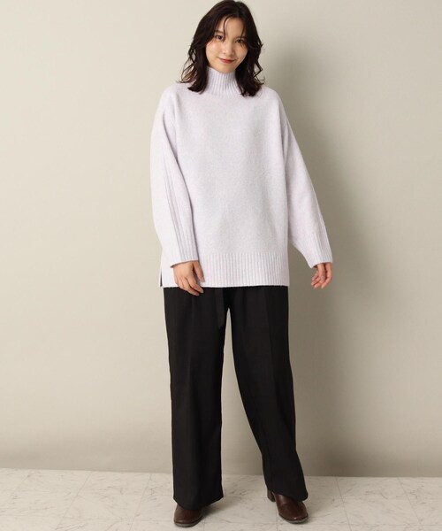 ITS'DEMO（イッツデモ）の「【程よい厚み/柔らかタッチ】サイドスリットプルオーバー（ニット/セーター・レディース・オフホワイト/ブルー/レッド系1/ライトパープル・00）」の20枚目の写真