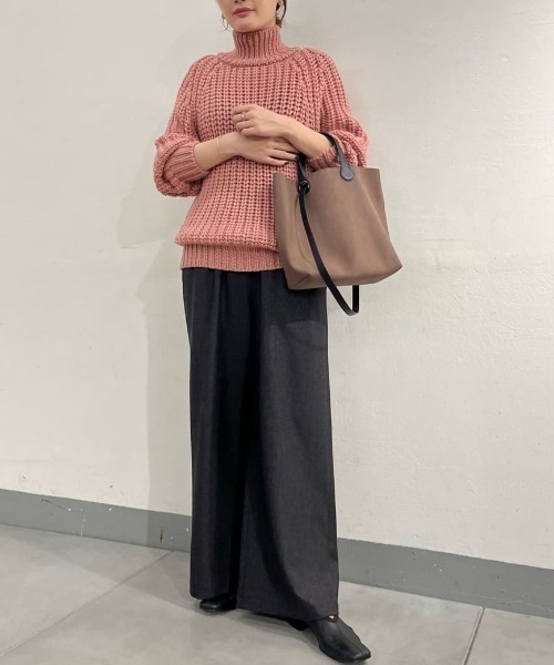 BEARDSLEY（ビアズリー）の「【Colorer./クロレ】びっくりな軽さスエードライクトートバッグ（ショルダーバッグ・レディース・モカ/ベージュ・FREE）」の3枚目の写真