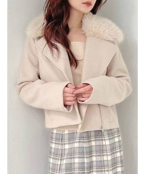 RESEXXY（リゼクシー）の「ポイントファージャケット（その他アウター・レディース・ベージュ/ブラック/ブルー・FREE）」の2枚目の写真