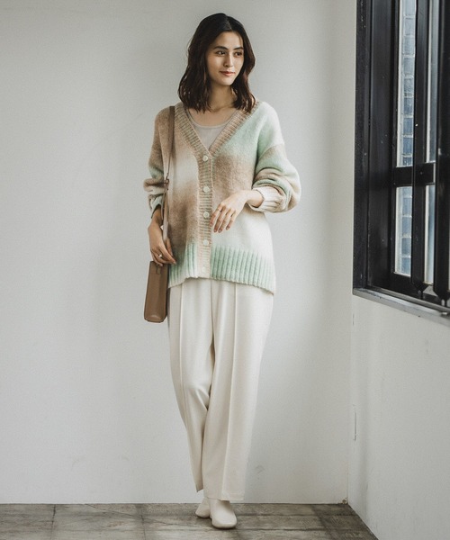 LEPSIM（レプシィム）の「3ゲージグラデーションニットカーデ　175288（カーディガン/ボレロ・レディース・パープル系/グリーン系/カーキ系・FREE）」の21枚目の写真