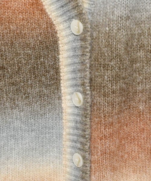 LEPSIM（レプシィム）の「3ゲージグラデーションニットカーデ　175288（カーディガン/ボレロ・レディース・パープル系/グリーン系/カーキ系・FREE）」の10枚目の写真