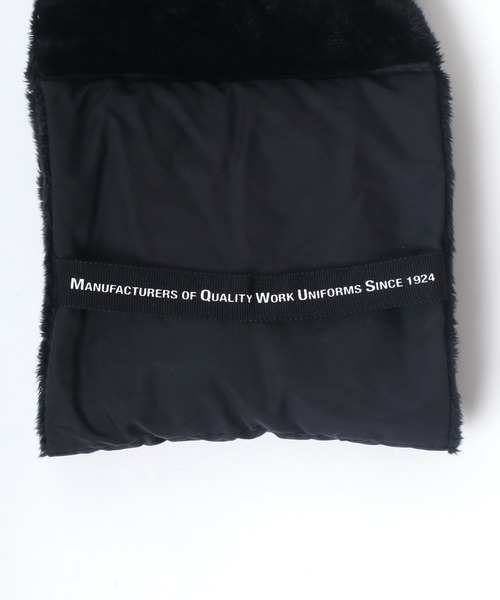 UNIVERSAL OVERALL（ユニバーサルオーバーオール）の「UNIVERSAL OVERALL/ユニバーサルオーバーオール ナイロンタフタ 中綿 差し込みマフラー/ネックウォーマー/ダウンマフラー（マフラー・メンズ・ブラック/ダークグリーン/ベージュ/ダークブラウン・FREE）」の13枚目の写真