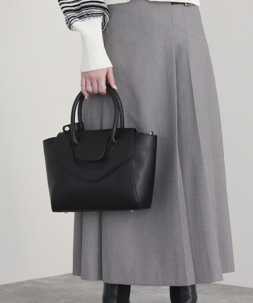 fredy emue（フレディエミュ）の「【maison vert/メゾンヴェール】フラップハンドバッグ（トートバッグ・レディース・ブラック/グレイッシュベージュ・FREE）」の5枚目の写真
