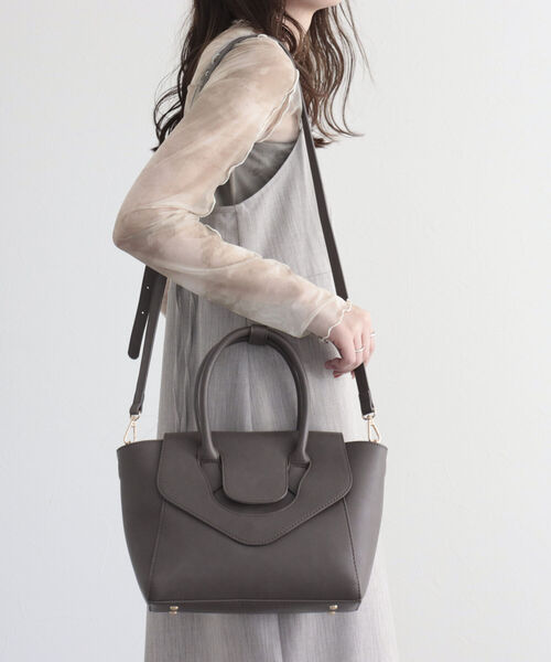 fredy emue（フレディエミュ）の「【maison vert/メゾンヴェール】フラップハンドバッグ（トートバッグ・レディース・ブラック/グレイッシュベージュ・FREE）」の12枚目の写真
