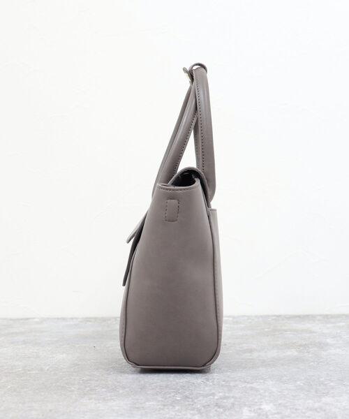 fredy emue（フレディエミュ）の「【maison vert/メゾンヴェール】フラップハンドバッグ（トートバッグ・レディース・ブラック/グレイッシュベージュ・FREE）」の15枚目の写真