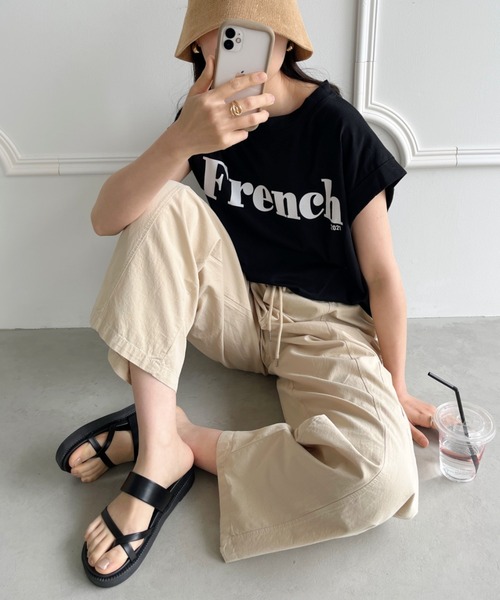 CLEA（クレア）の「クロストング厚底ストラップサンダル（サンダル・レディース・アイボリー/ブラック・M/L）」の17枚目の写真
