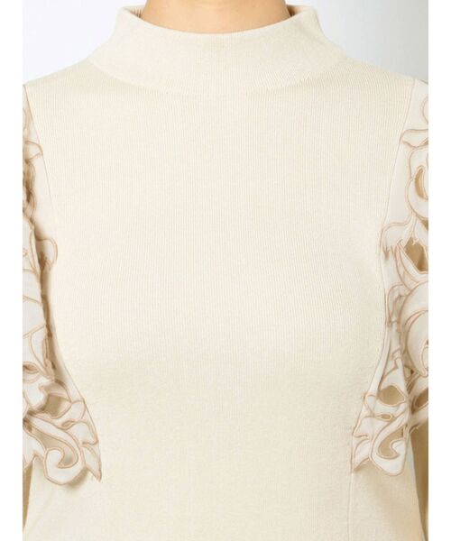 LAGUNAMOON（ラグナムーン）の「フリルエンブロイダリーニットプルオーバー（ニット/セーター・レディース・ブラック/アイボリー/ブルー・FREE）」の7枚目の写真