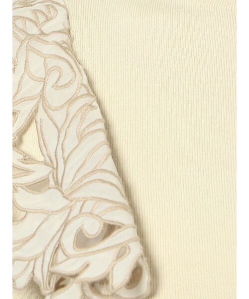 LAGUNAMOON（ラグナムーン）の「フリルエンブロイダリーニットプルオーバー（ニット/セーター・レディース・ブラック/アイボリー/ブルー・FREE）」の18枚目の写真