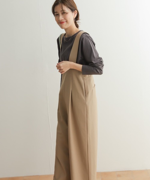 URBAN RESEARCH DOORS（アーバンリサーチドアーズ）の「TRハイウエストサロペット（サロペット/オーバーオール・レディース・ベージュ/ネイビー・SMALL/MEDIUM）」の17枚目の写真