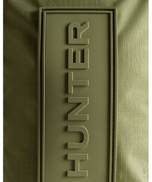 HUNTER(ハンター)の「トラベル リップストップ フォンポーチ(ボディバッグ/ウエストポーチ・レディース・カーキ・ONE SIZE)」の3枚目の写真