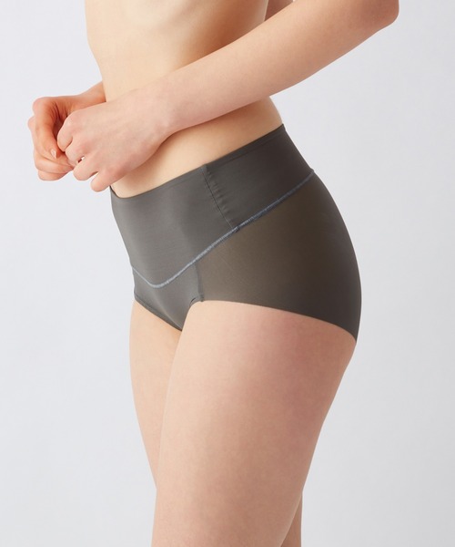 GUNZE(グンゼ)の「いいここち快適ショーツ レギュラーショーツ ピタシェイプ おなか 骨盤シェイプ(ショーツ・レディース・チャコールグレー/ベージュ系その他2/ベージュ系その他/ブラック・X-LARGE/MEDIUM/LARGE)」の16枚目の写真