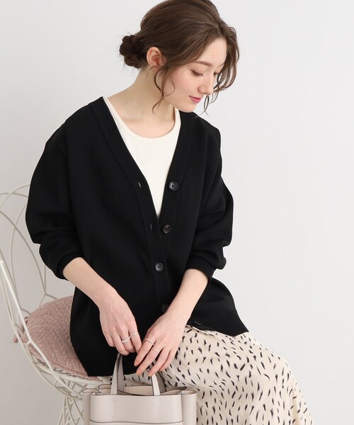 SHOO・LA・RUE(シューラルー)の「◆もちっと軽い!スポンディッシュVネックカーディガン(カーディガン/ボレロ・レディース・ピンク系/ナチュラル/ブラック/グリーン・00)」の1枚目の写真