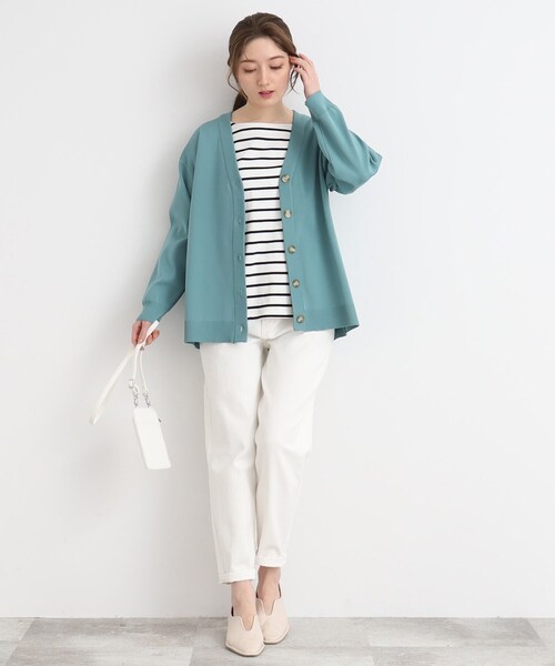 SHOO・LA・RUE(シューラルー)の「◆もちっと軽い!スポンディッシュVネックカーディガン(カーディガン/ボレロ・レディース・ピンク系/ナチュラル/ブラック/グリーン・00)」の16枚目の写真