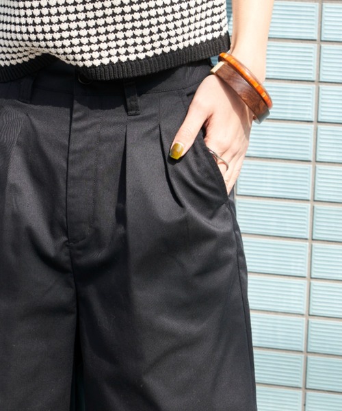 Auntie Rosa Holiday（アンティローザホリデー）の「ツータックチノハーフパンツ（チノパンツ・レディース・ライトベージュ/ブラック/ベージュ/カーキ/ネイビー・マルチサイズ）」の13枚目の写真