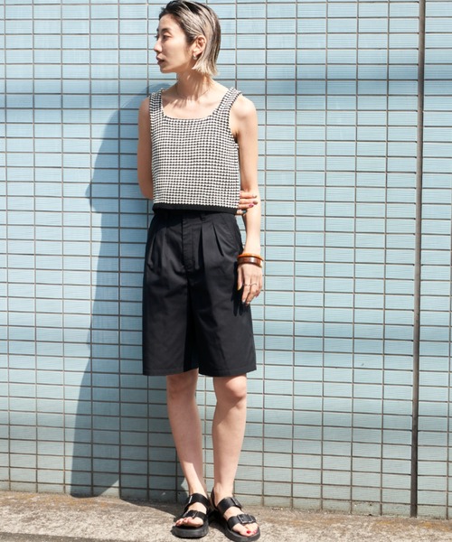 Auntie Rosa Holiday（アンティローザホリデー）の「ツータックチノハーフパンツ（チノパンツ・レディース・ライトベージュ/ブラック/ベージュ/カーキ/ネイビー・マルチサイズ）」の6枚目の写真