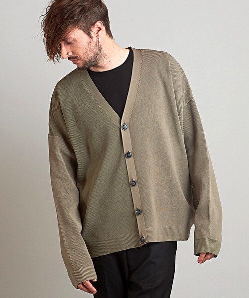 NO ID.（ノーアイディ）の「【NO ID.】Changing V Neck Cardigan / チェンジング V ネック カーディガン（カーディガン/ボレロ・メンズ・ブラック/グレー/ブルーグリーン/グレイッシュベージュ・ONE SIZE）」の22枚目の写真