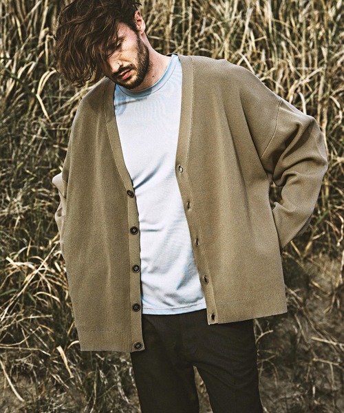 NO ID.（ノーアイディ）の「【NO ID.】Changing V Neck Cardigan / チェンジング V ネック カーディガン（カーディガン/ボレロ・メンズ・ブラック/グレー/ブルーグリーン/グレイッシュベージュ・ONE SIZE）」の9枚目の写真