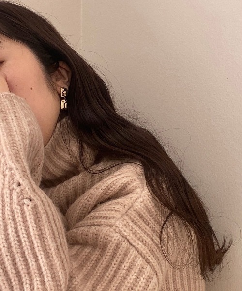 lawgy(ラウジー)の「double square pierce(ピアス(両耳用)・レディース・ゴールド/シルバー・FREE)」の6枚目の写真