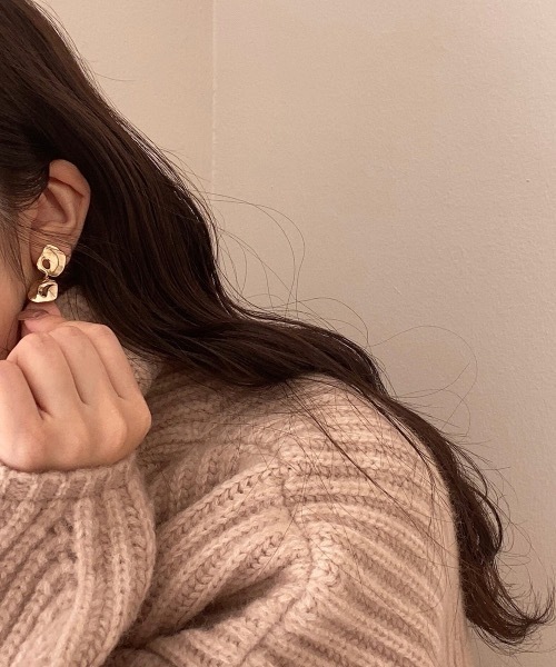 lawgy(ラウジー)の「double square pierce(ピアス(両耳用)・レディース・ゴールド/シルバー・FREE)」の8枚目の写真