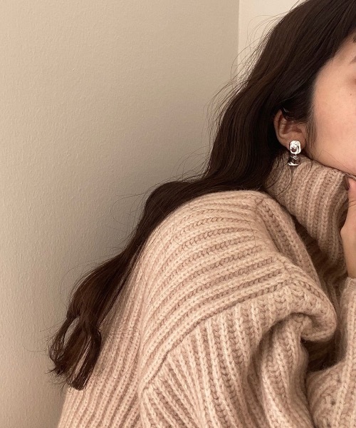 lawgy(ラウジー)の「double square pierce(ピアス(両耳用)・レディース・ゴールド/シルバー・FREE)」の14枚目の写真