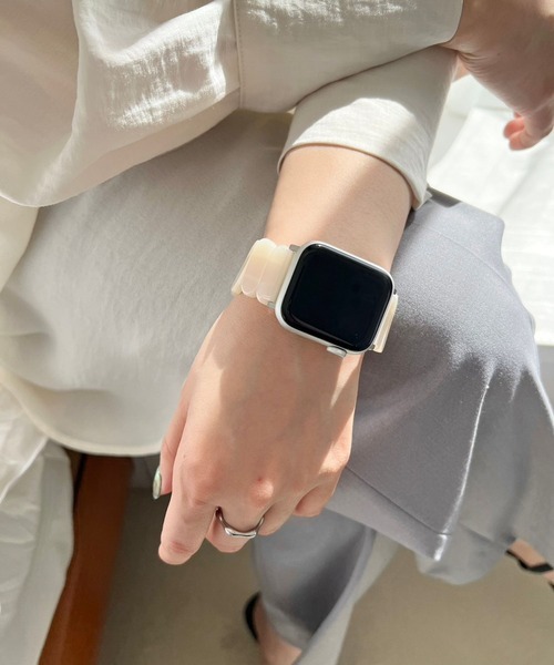 Me%(ミィパーセント)の「アクリルブレスAppleWatchバンド(デジタル腕時計・レディース・ブラウン/アイボリー・MEDIUM)」の11枚目の写真