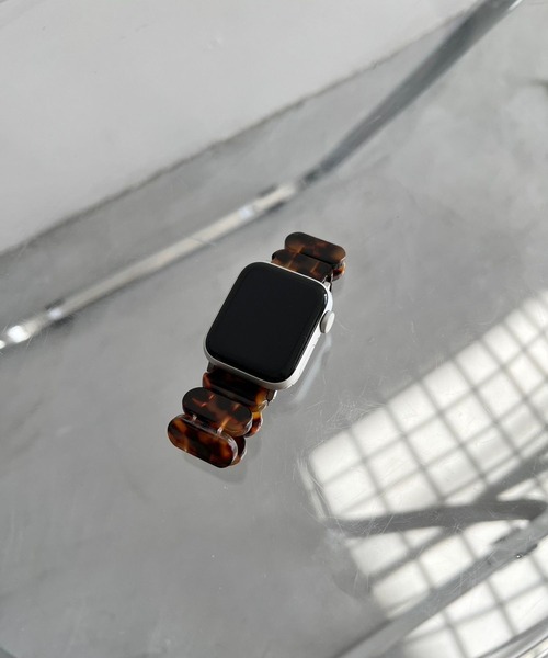 Me%(ミィパーセント)の「アクリルブレスAppleWatchバンド(デジタル腕時計・レディース・ブラウン/アイボリー・MEDIUM)」の15枚目の写真
