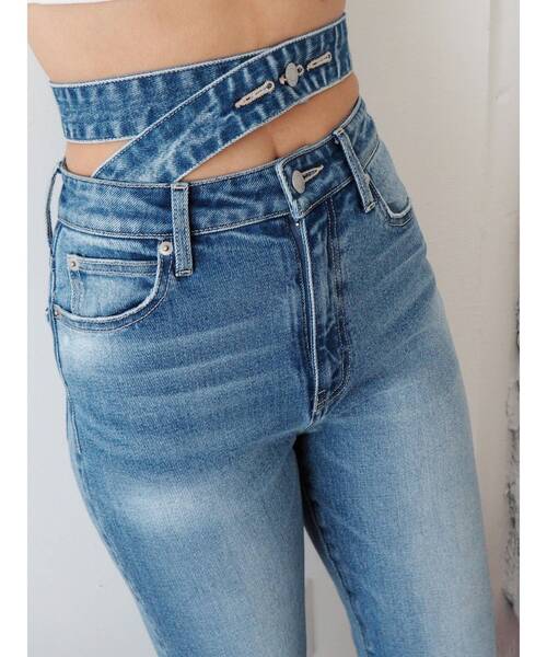 EVRIS（エヴリス）の「ウエストデザインフレアデニムパンツ（デニムパンツ・レディース・ブラック/ライトブルー・SMALL/MEDIUM）」の10枚目の写真