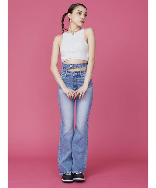 EVRIS（エヴリス）の「ウエストデザインフレアデニムパンツ（デニムパンツ・レディース・ブラック/ライトブルー・SMALL/MEDIUM）」の5枚目の写真