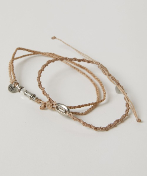 wakami(ワカミ)の「wakami/ワカミ 2 Strands アンクレット(アンクレット・メンズ・レッド/ブルー/オリーブ/ベージュ・FREE)」の7枚目の写真