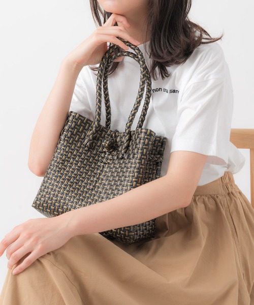 salle de bal(サルデバル)の「パサールバッグ スクエア SS Pasar BAG SS TCI(トートバッグ・レディース・ゴールド/ライトグレー/ブラック系その他/パープル/ラベンダー/イエロー/ライトピンク/ピンク/ライトグリーン/レッド系/その他2/グリーン系その他/その他1・XS)」の12枚目の写真