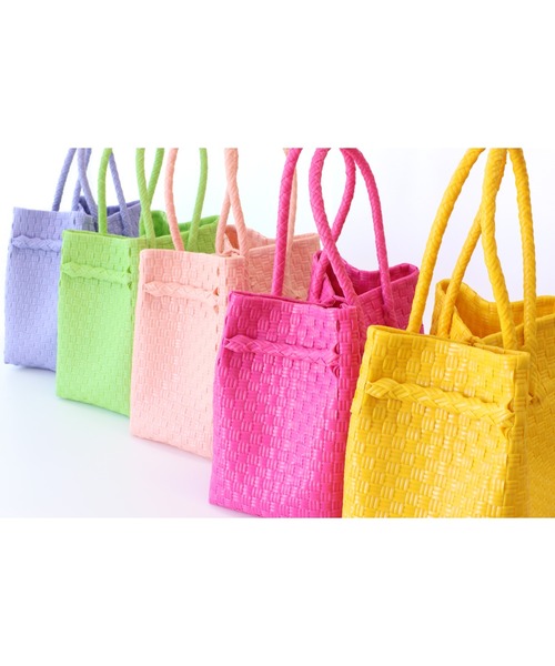 salle de bal(サルデバル)の「パサールバッグ スクエア SS Pasar BAG SS TCI(トートバッグ・レディース・ゴールド/ライトグレー/ブラック系その他/パープル/ラベンダー/イエロー/ライトピンク/ピンク/ライトグリーン/レッド系/その他2/グリーン系その他/その他1・XS)」の20枚目の写真