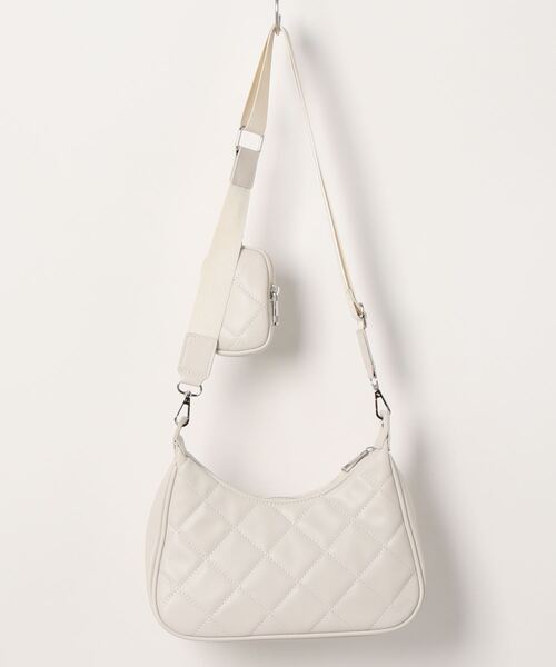 ANDGEEBEE（アンジービー）の「ポーチ付きキルティングショルダーバッグ（ショルダーバッグ・レディース・ブラック/アイボリー・FREE）」の14枚目の写真