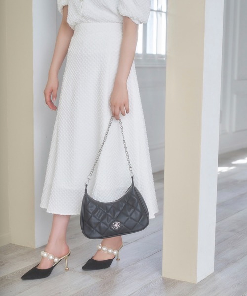 ANDGEEBEE（アンジービー）の「ポーチ付きキルティングショルダーバッグ（ショルダーバッグ・レディース・ブラック/アイボリー・FREE）」の16枚目の写真