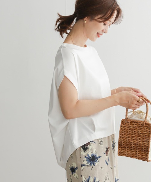 URBAN RESEARCH DOORS(アーバンリサーチドアーズ)の「コットンバックタックフレンチプルオーバー(Tシャツ/カットソー・レディース・ブラック/オフホワイト/ブルー系その他/パープル・MEDIUM)」の2枚目の写真