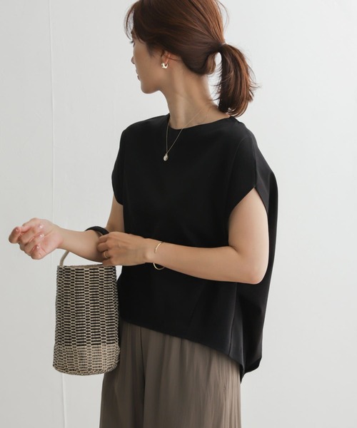 URBAN RESEARCH DOORS(アーバンリサーチドアーズ)の「コットンバックタックフレンチプルオーバー(Tシャツ/カットソー・レディース・ブラック/オフホワイト/ブルー系その他/パープル・MEDIUM)」の3枚目の写真