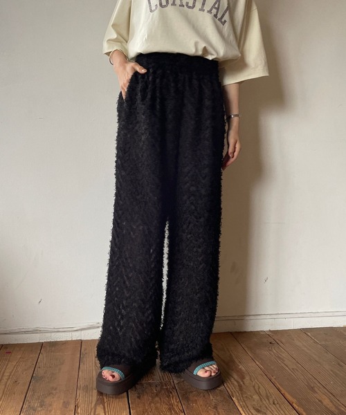 LOWRYS FARM(ローリーズファーム)の「フェザーパンツ 961839(その他パンツ・レディース・オフホワイト/ブラック・FREE)」の2枚目の写真