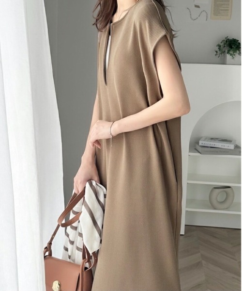 Burner（バーナー）の「【OKUOKU　0909】 ワンピース / プルオーバー / ロング oku-onepiece-713429635249-36 U（ワンピース・レディース・ベージュ/ブラック・L/M）」の9枚目の写真