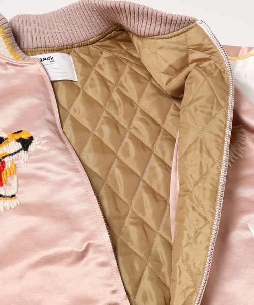 amok（アモク）の「HAND EMBROIDERY SOUVENIOR JACKET（スカジャン