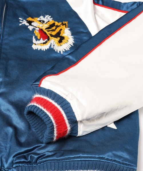 amok（アモク）の「HAND EMBROIDERY SOUVENIOR JACKET（スカジャン