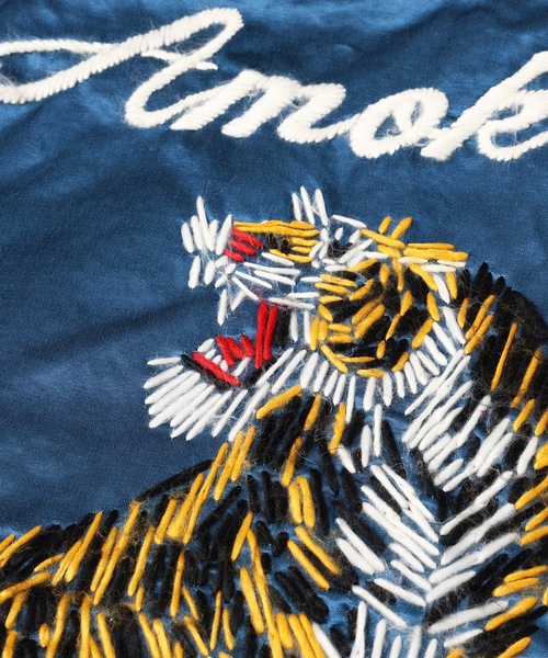 amok（アモク）の「HAND EMBROIDERY SOUVENIOR JACKET（スカジャン
