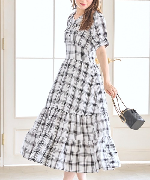 tocco closet（トッコ　クローゼット）の「くるみ飾り釦付きチェック柄シャツティアードワンピース（ワンピース・レディース・オフホワイト・M）」の14枚目の写真