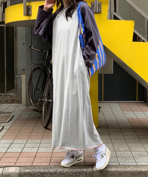 mi via loca(ミヴィアロカ)の「ビッグスリーブ ラグランTシャツワンピース(ワンピース・レディース・グレー/ブラック×ホワイト/スミクロ/ブルー・FREE)」の20枚目の写真