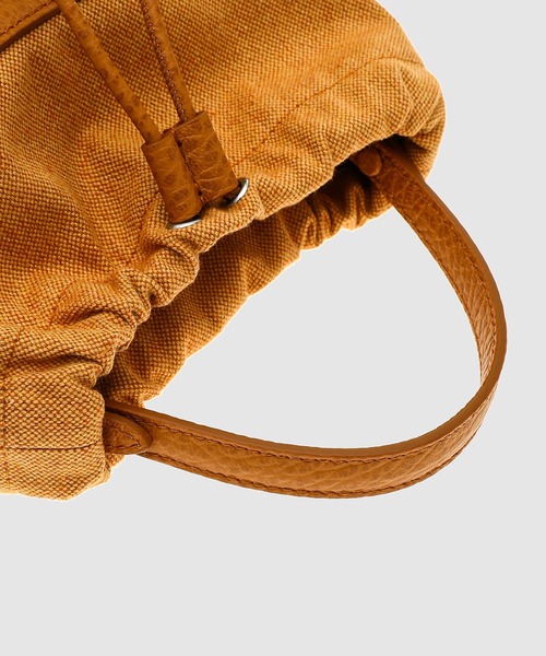 Maison Margiela（メゾンマルジェラ）の「SHOULDER BAG（ハンドバッグ・メンズ・レッド系その他/その他1/その他/キャメル/その他2/ブラック/グレイッシュベージュ・ONE SIZE）」の9枚目の写真