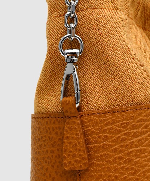 Maison Margiela（メゾンマルジェラ）の「SHOULDER BAG（ハンドバッグ・メンズ・レッド系その他/その他1/その他/キャメル/その他2/ブラック/グレイッシュベージュ・ONE SIZE）」の10枚目の写真